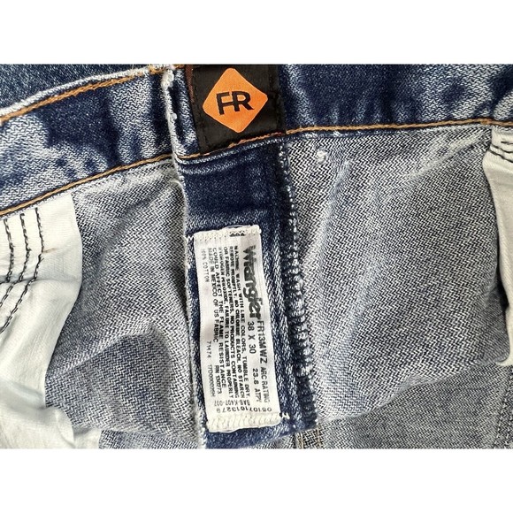 Wrangler FR Flame Resistant FR13MWZ Original Fit Jeans Mens 38x30 - Picture 8 of 11